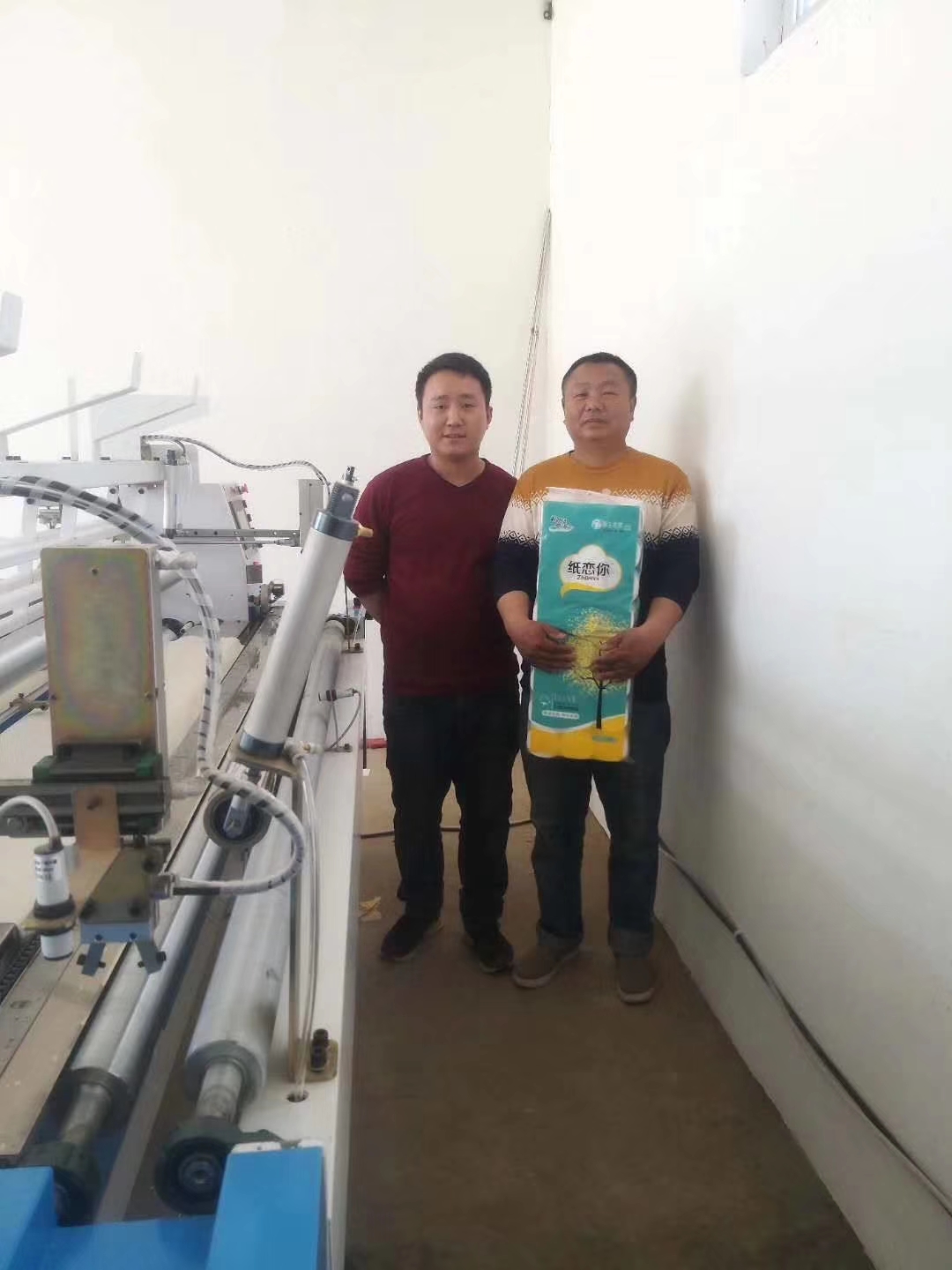 駐馬店上蔡多功能衛(wèi)生紙復(fù)卷機(jī)安裝調(diào)試完畢